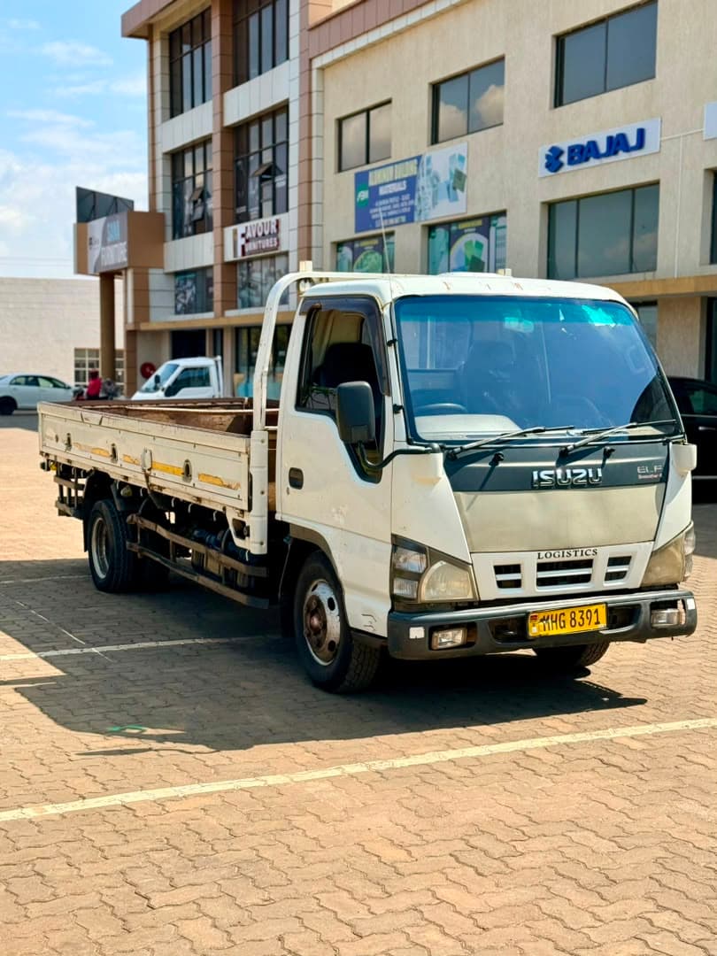 Isuzu ELF